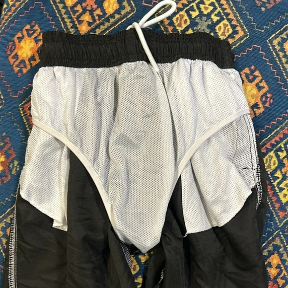Kailua Surf Boys Black w Mesh Shorts & Pockets Tie Waist Swim Shorts Size Small - Picture 6 of 8